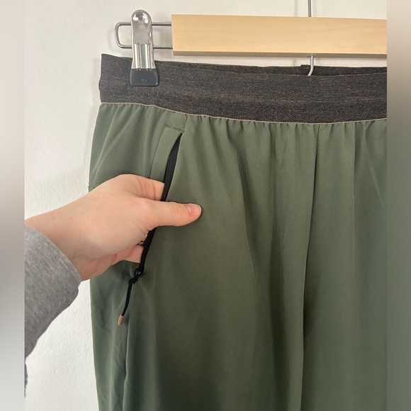 REI Co-op Emergence Active Pants in Asparagus Green Size Small - Picture 3 of 6